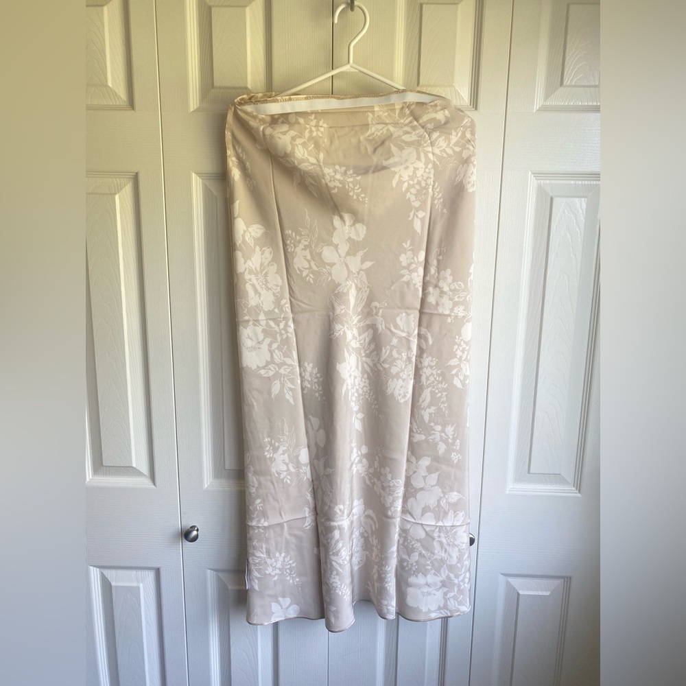 New Reformation Beba Silk Two Pieces Set - Picture 13 of 15